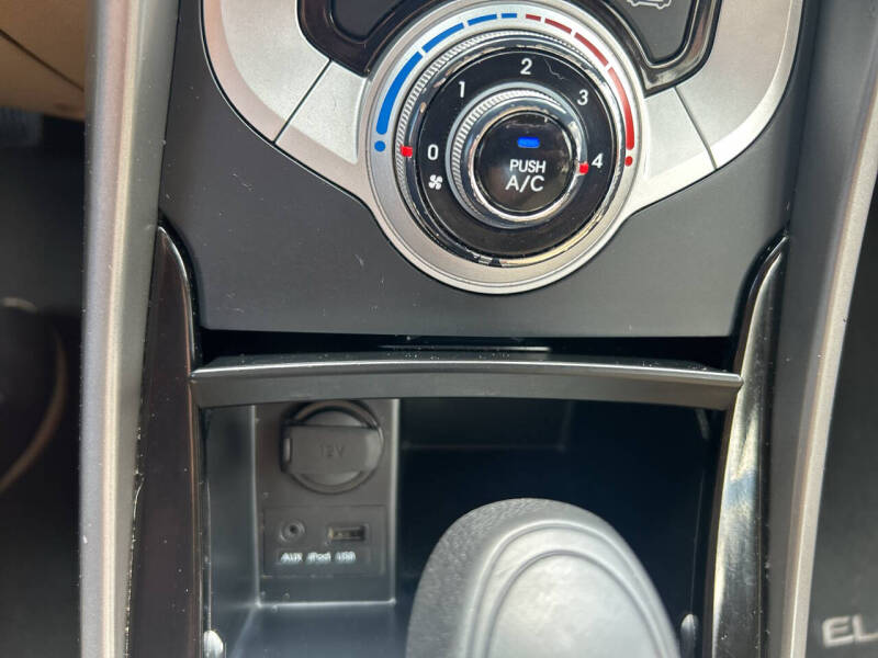 2012 Hyundai Elantra GLS