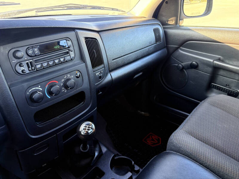 2004 Dodge Ram 1500 ST