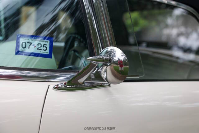 1957 Ford Thunderbird