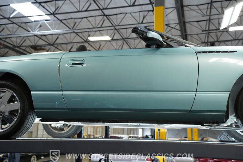 2002 Ford Thunderbird Deluxe
