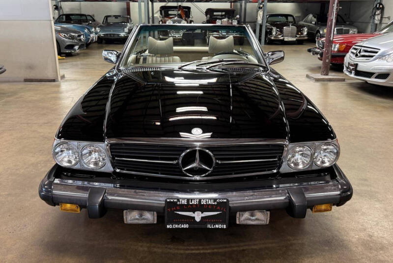 1977 Mercedes-Benz 450-Class