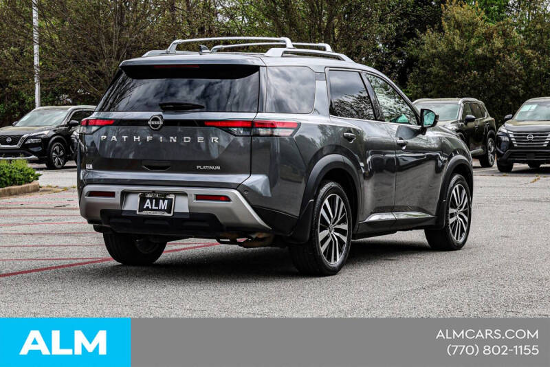 2024 Nissan Pathfinder Platinum
