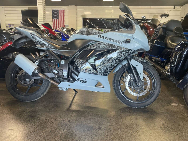 2013 Kawasaki Ninja 250R for sale at 330 Motorsports in Youngstown OH