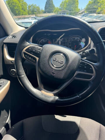2017 Jeep Cherokee Latitude