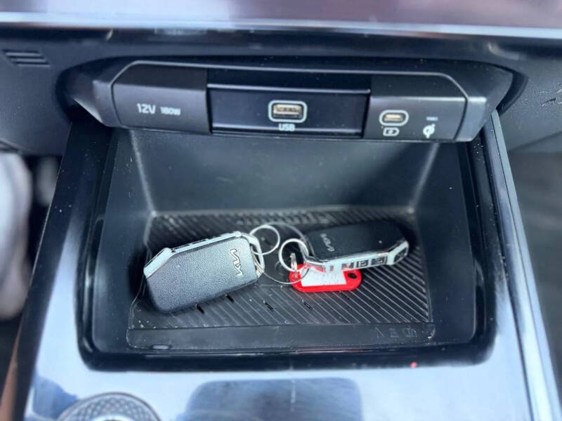 2023 Kia Niro