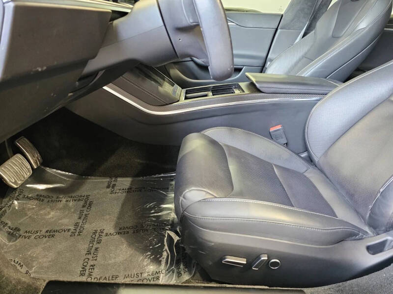 2023 Tesla Model S Plaid