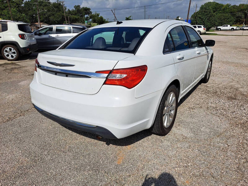 2014 Chrysler 200 Touring