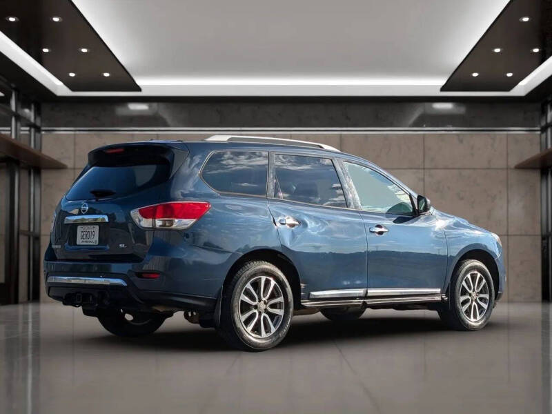 2013 Nissan Pathfinder Platinum