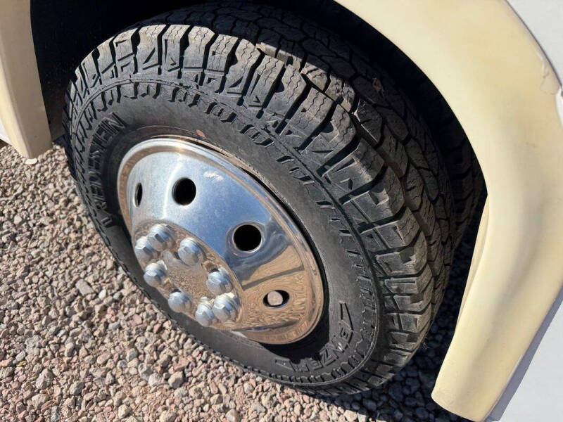 2005 Ford E-Series E-450 SD