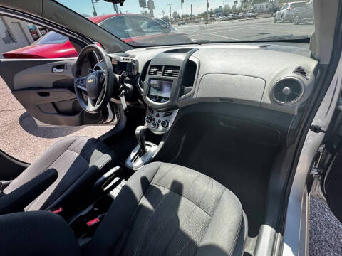 2016 Chevrolet Sonic LT Auto