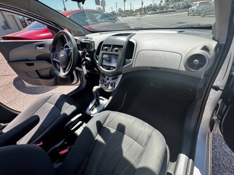 2016 Chevrolet Sonic LT Auto