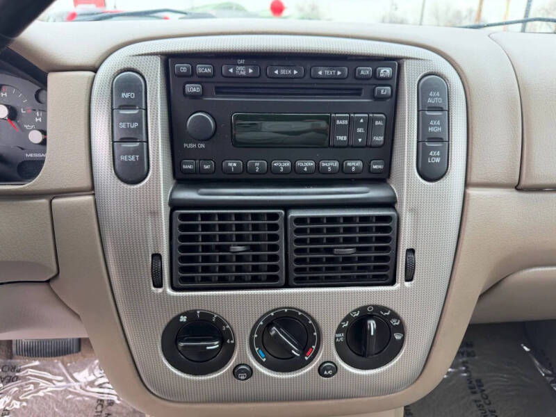 2005 Ford Explorer XLT