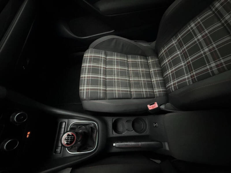 2011 Volkswagen GTI Autobahn