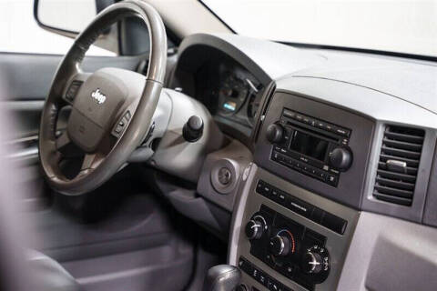 2005 Jeep Grand Cherokee Laredo