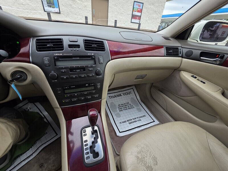 2002 Lexus ES 300