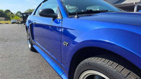 2003 Ford Mustang GT Deluxe