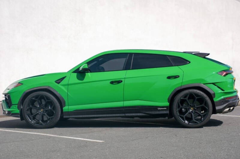 2023 Lamborghini Urus Performante