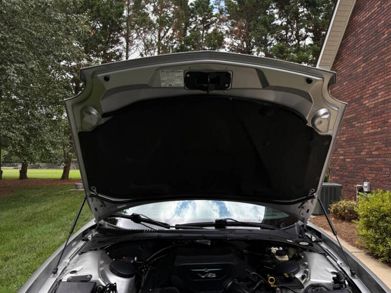 2005 Ford Thunderbird Deluxe