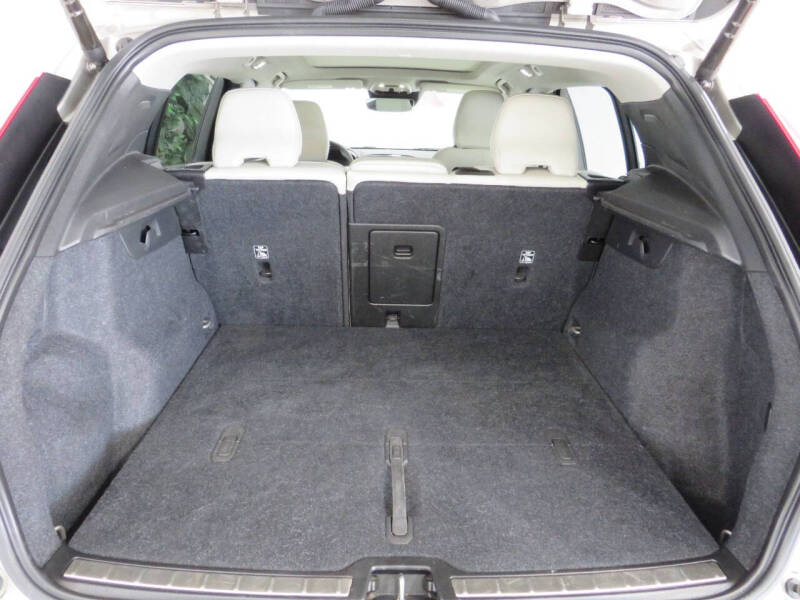 2021 Volvo XC40 T4 Inscription