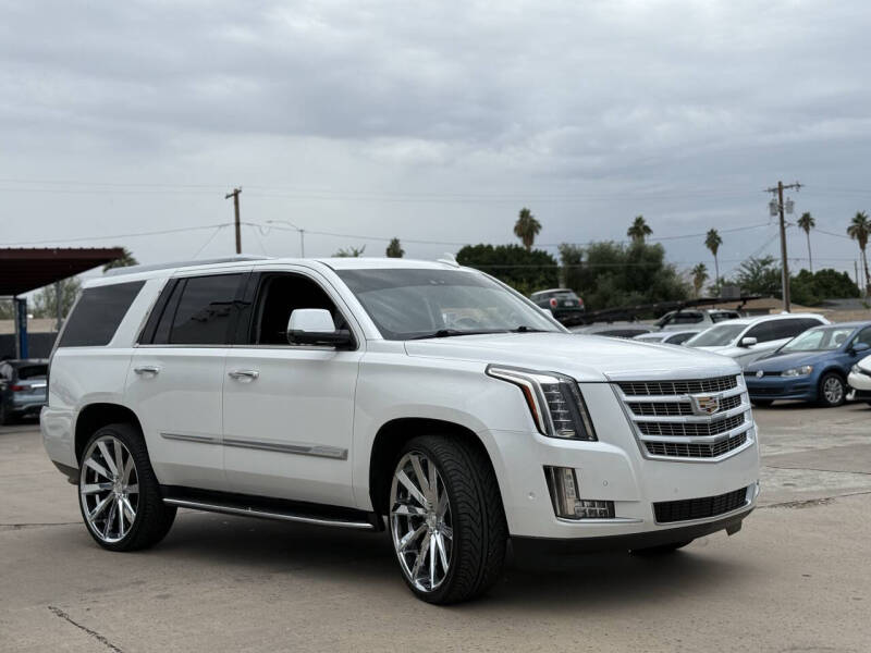 2020 Cadillac Escalade Luxury