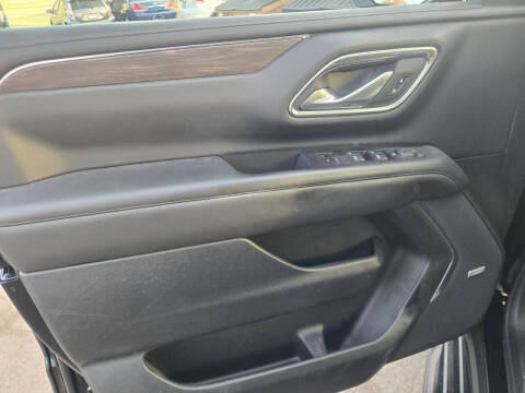 2024 Chevrolet Suburban LT