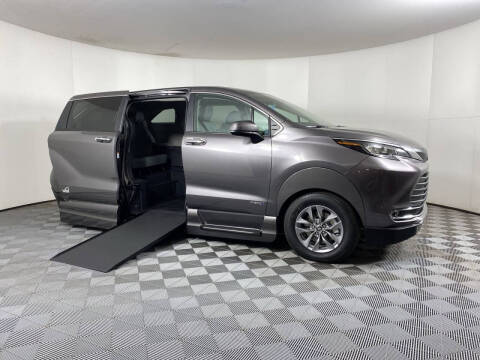 2021 Toyota Sienna XLE 7-Passenger