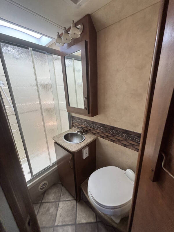 2014 Thor Motor Coach Citation 24sa