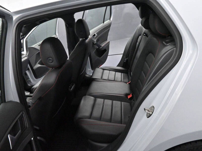 2021 Volkswagen Golf GTI Autobahn