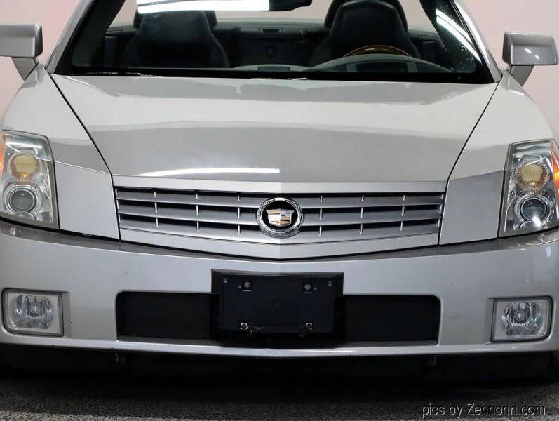 2005 Cadillac XLR