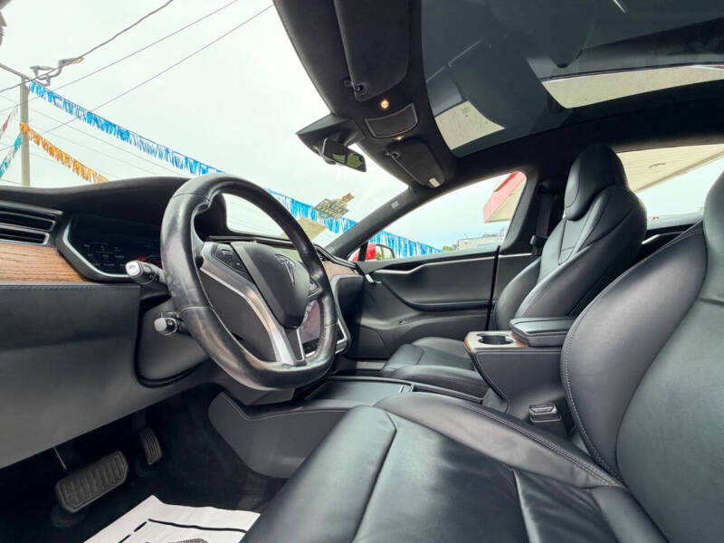 2017 Tesla Model S 75D