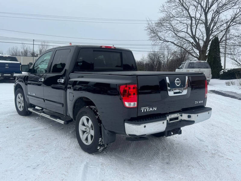 2012 Nissan Titan SV