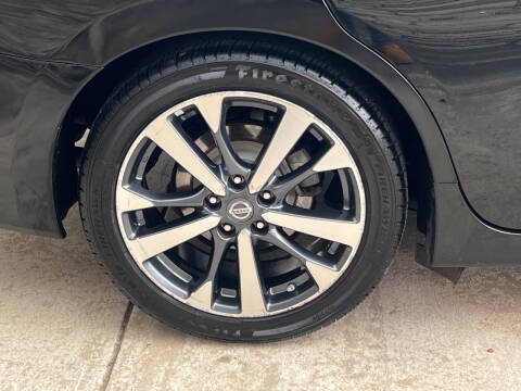 2017 Nissan Altima 3.5 SR