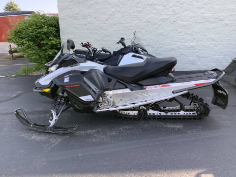 2020 Ski-Doo Renegade® Sport REV®