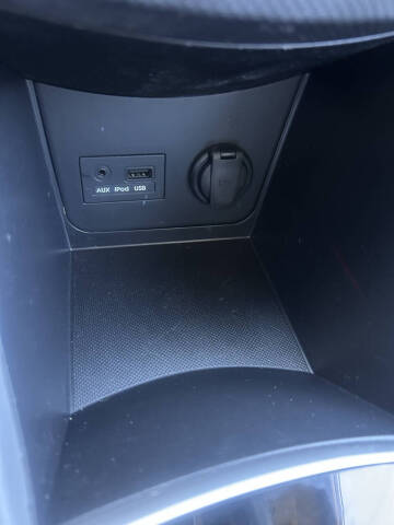 2012 Hyundai Accent SE