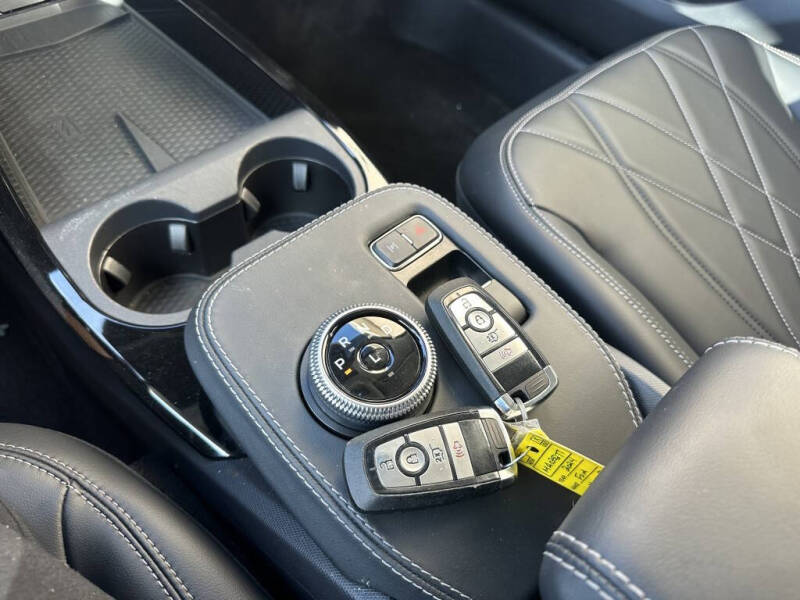 2024 Ford Mustang Mach-E Select