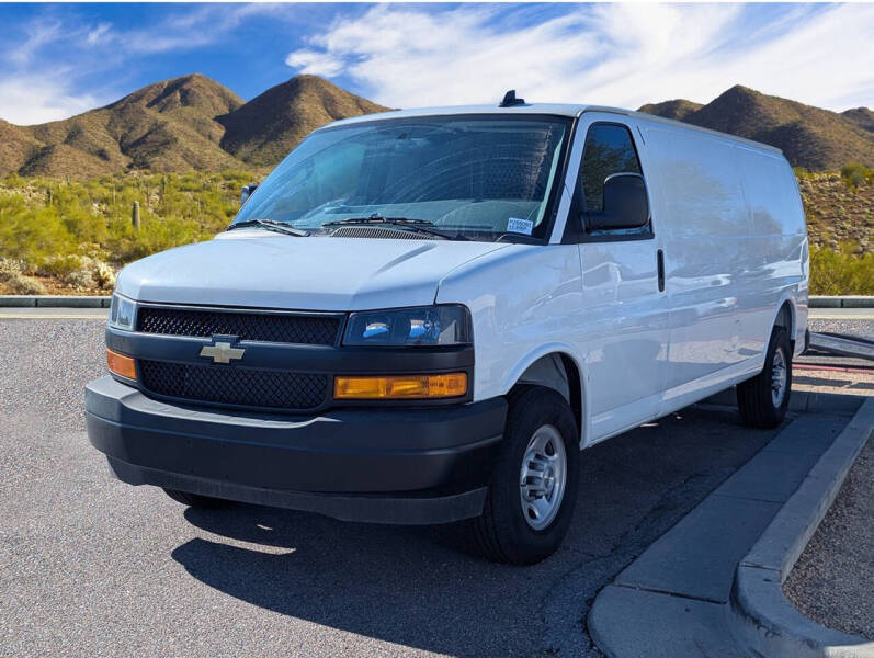 2025 Chevrolet Express 2500
