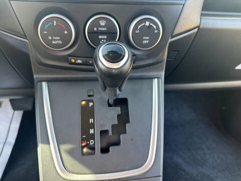 2014 Mazda MAZDA5 Touring