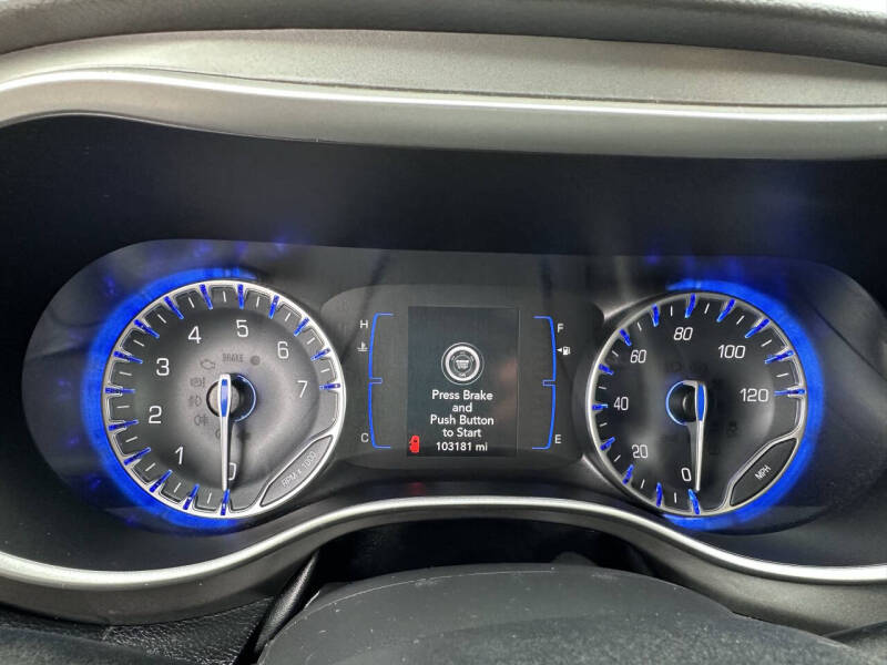 2020 Chrysler Pacifica Touring L