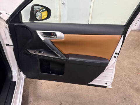 2013 Lexus CT 200h