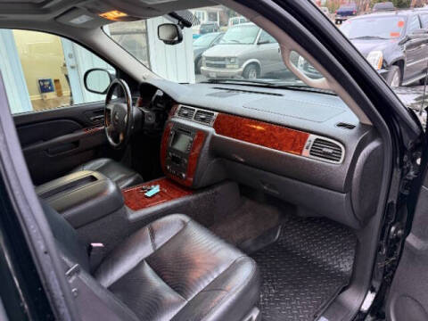 2011 Chevrolet Avalanche LTZ