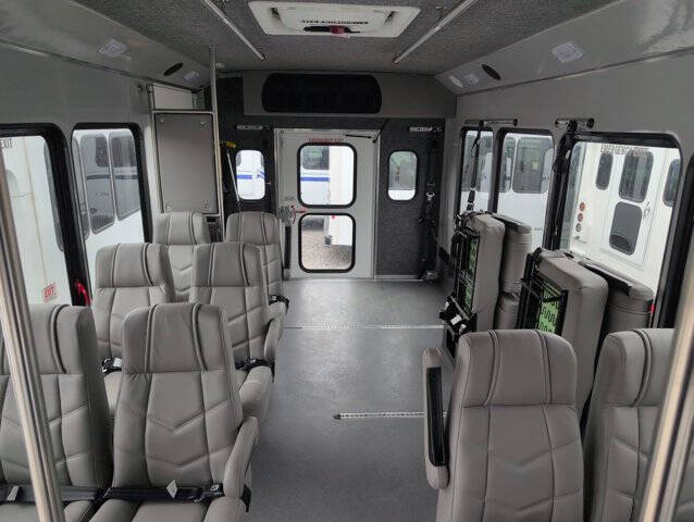 2022 Chevrolet Express 4500