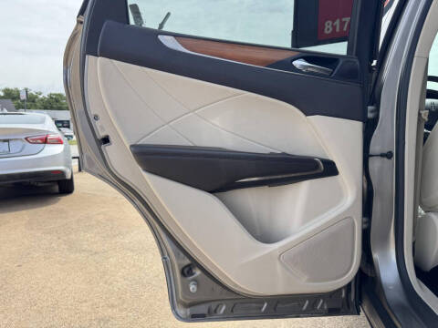 2017 Lincoln MKC Select