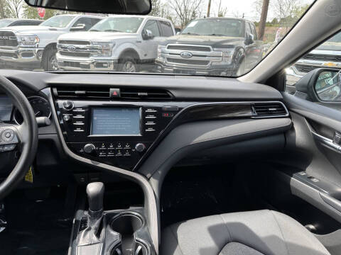 2019 Toyota Camry LE