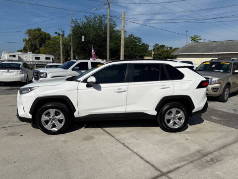 2020 Toyota RAV4 XLE