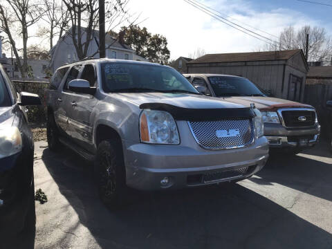 2007 GMC Yukon XL for sale at Chambers Auto Sales LLC in Trenton NJ