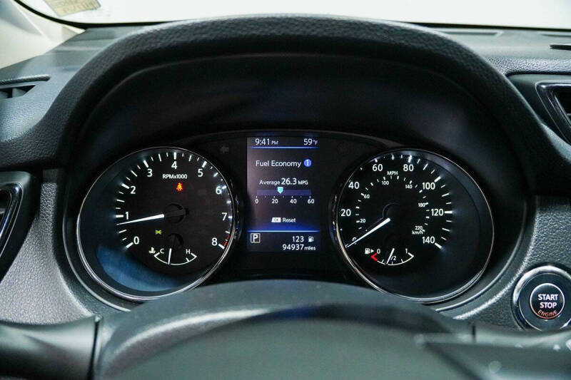 2018 Nissan Rogue SV