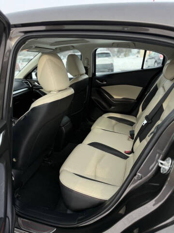 2016 Mazda MAZDA3 s Grand Touring