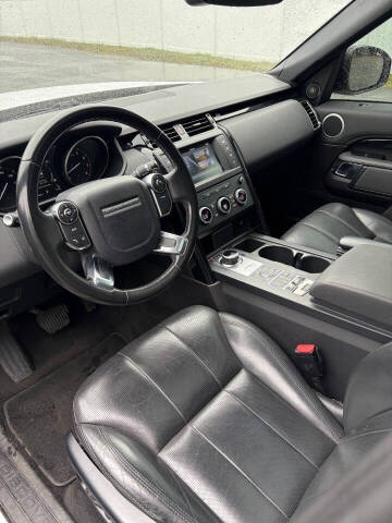 2017 Land Rover Discovery SE