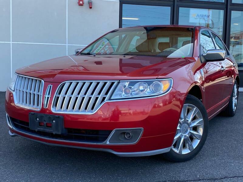 2011 Lincoln MKZ for sale at MAGIC AUTO SALES in Little Ferry NJ