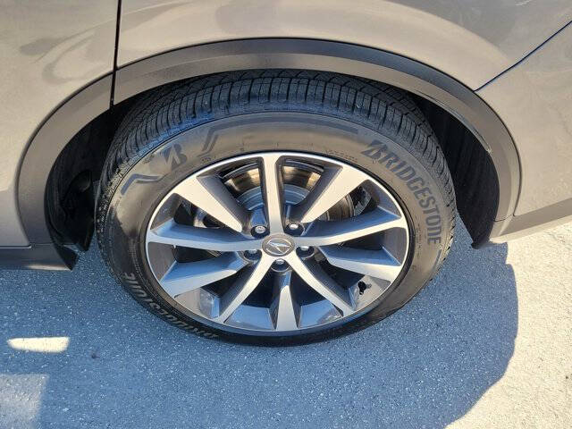 2025 Acura MDX w/Tech